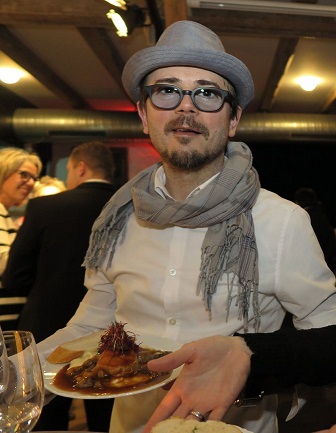 Friseur-Schwandorf-Schlemmen-for-Schwanenkinder-2